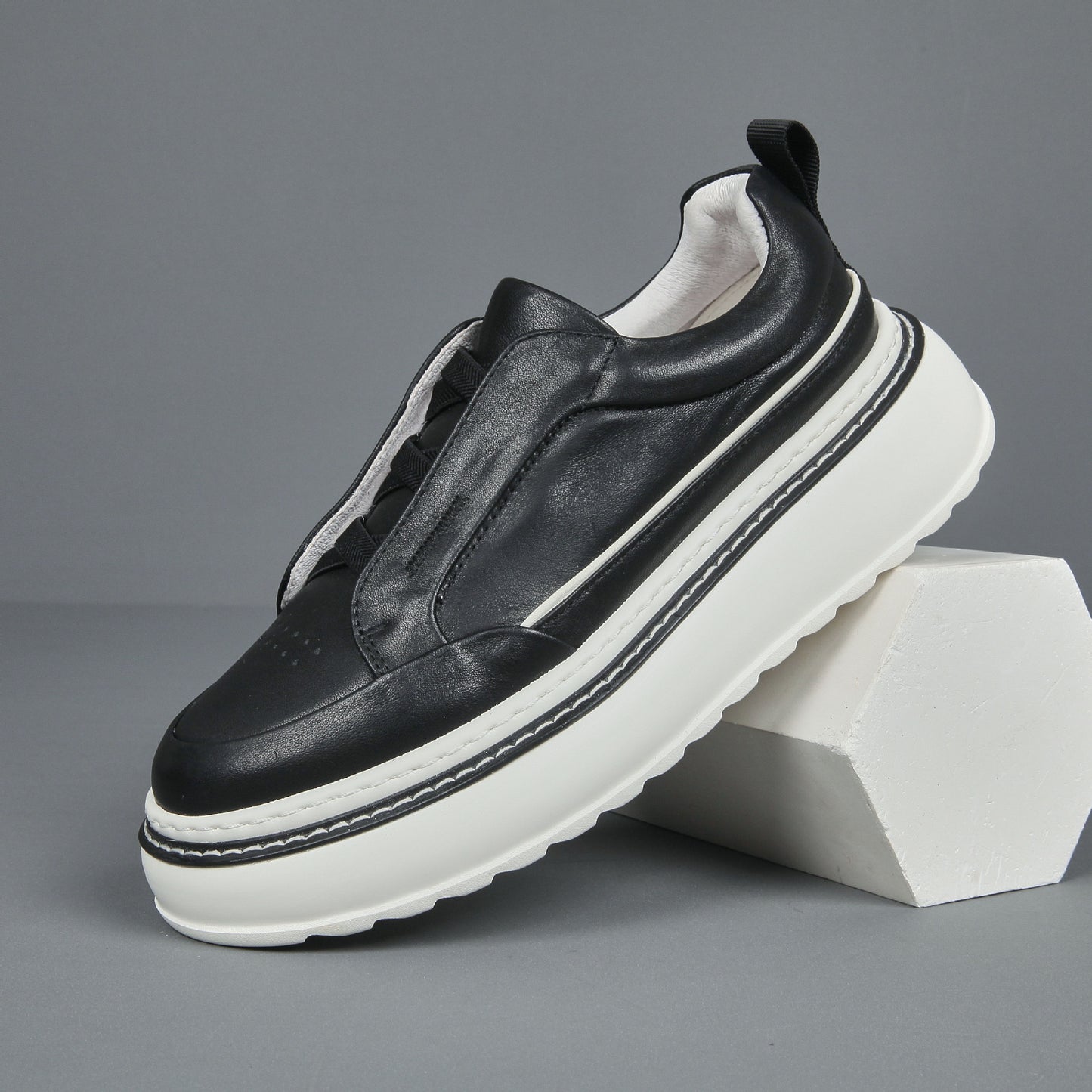 Breathable Casual Simple All-match Slip-on Lazy Stylish Sneaker